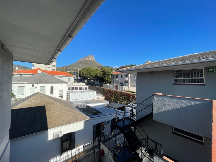 To Let 2 Bedroom Property for Rent in Tamboerskloof Western Cape